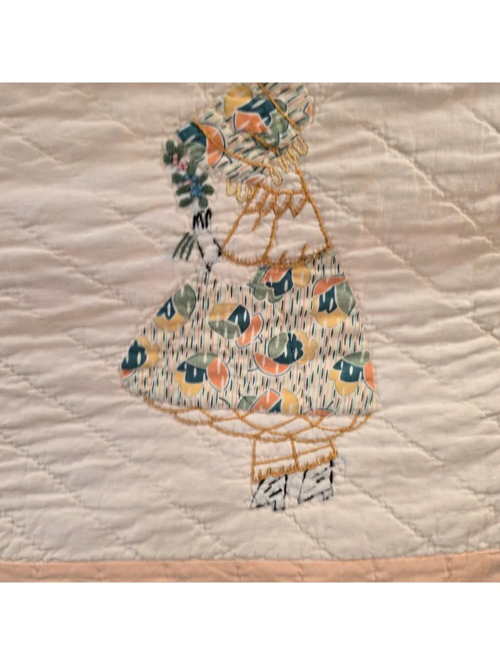 q40 Vintage Handstitch Patchwork Quilt with Sunbonnet Sue Colonial Girl 72x 88